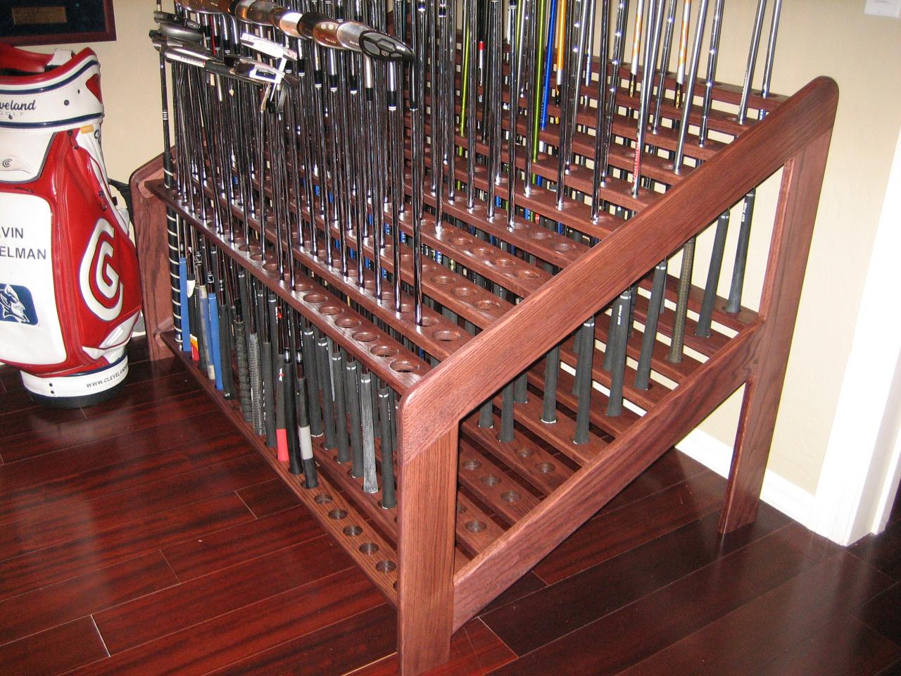 Golf club storage rack