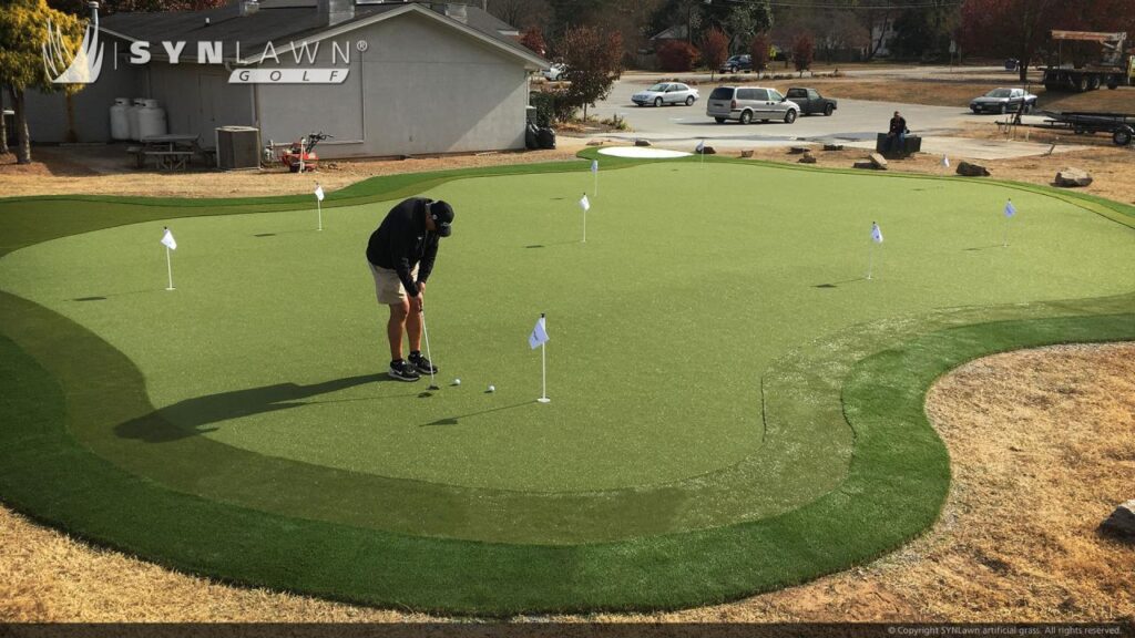 Large putting green