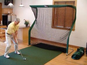 Indoor golf hitting net